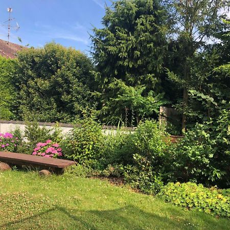 Gaestezimmer Mueller Neuss Buitenkant foto