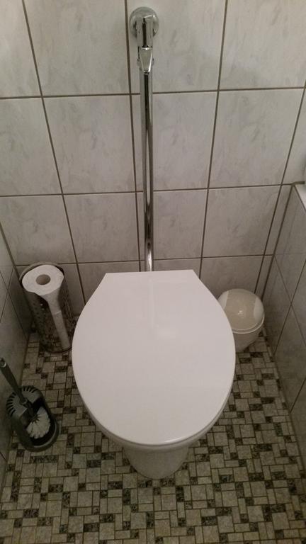 Gaestezimmer Mueller Neuss Buitenkant foto